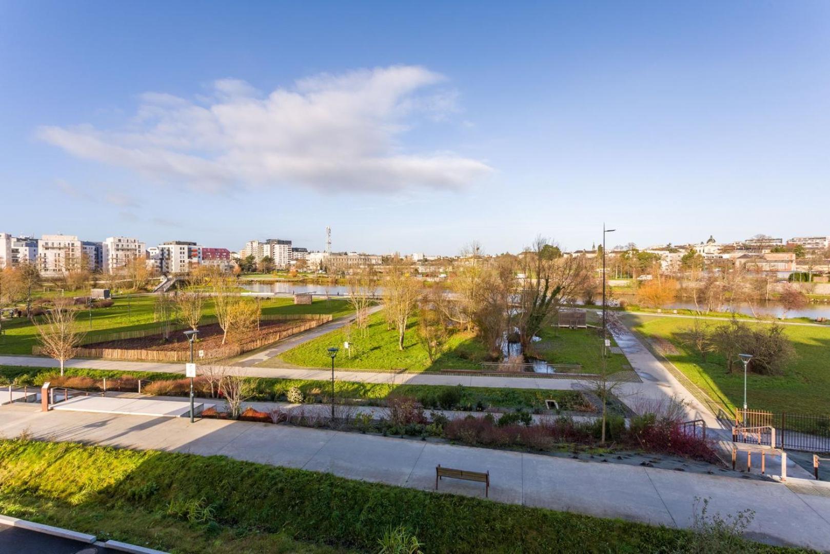 Le Rio, Appartement Avec Terrasse & Parking Ренн Экстерьер фото